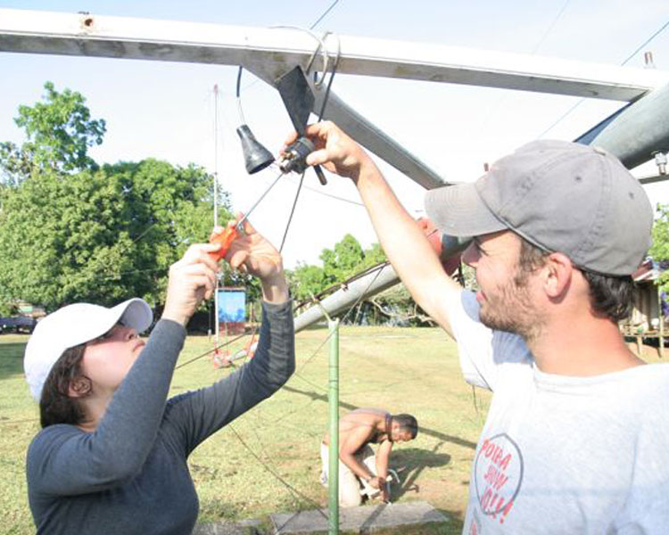 Visiting the island of Khakabila and helping to repair an anemometer on one of the wind turbines blueEnergy has installed there, while enjoying the friendliness and island atmosphere.